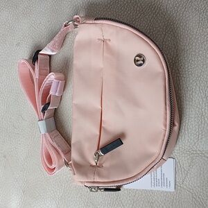 Lululemon All Night Festival Bag 2L NWT